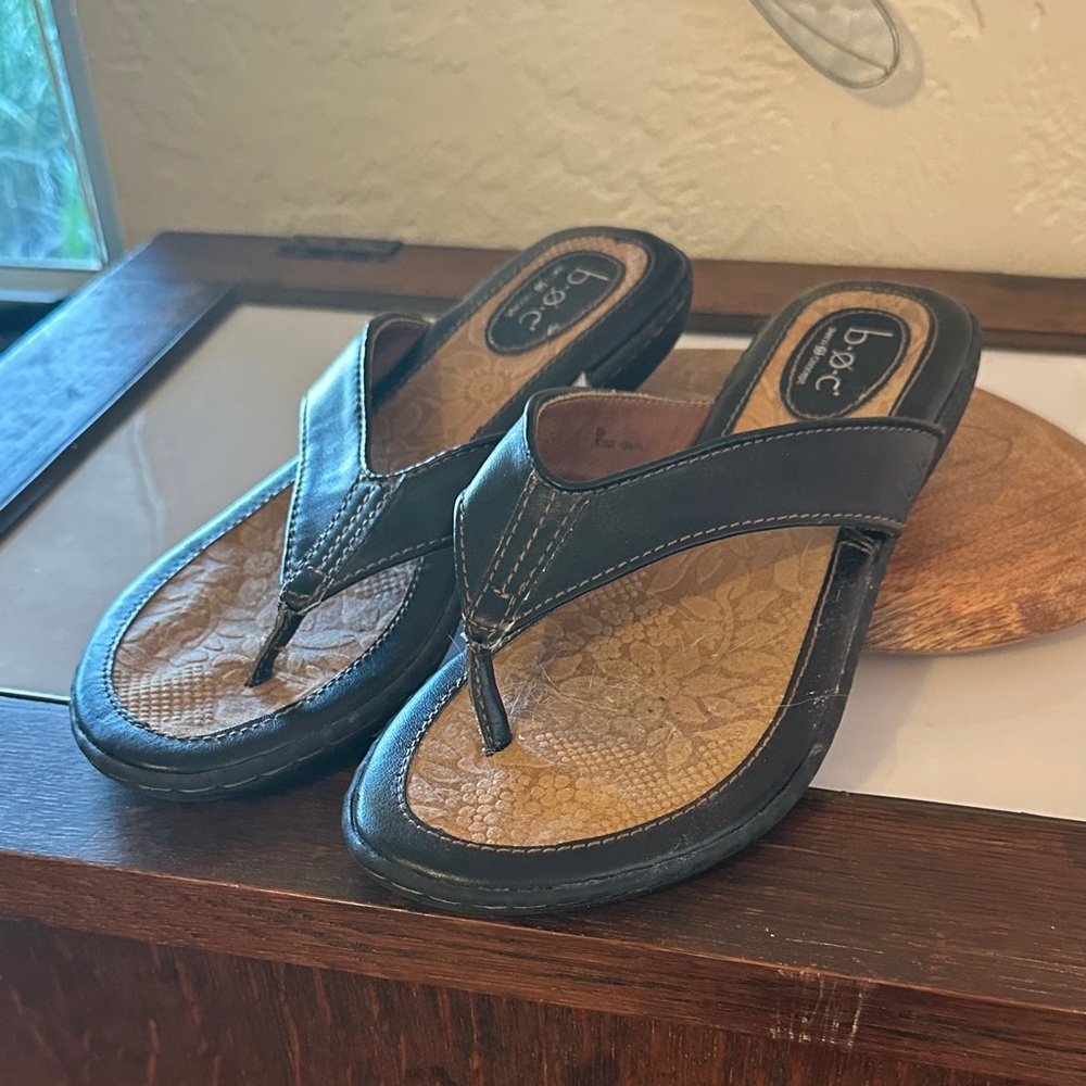 b.o.c. Black and Tan Leather Sandals